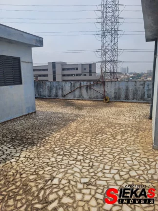 Imagem Galpão Comercial de Alto Padrão no Jardim Colorado: 5 Salas, 7 Banheiros e 560m² de Área em São Paulo-SP!
