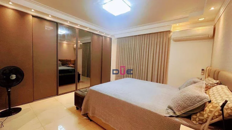 Imagem Casa com 3 dormitórios à venda, 277 m² por R$ 1.850.000 - Campo Grande - Santos/SP