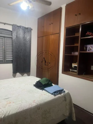 Imagem Casa com Piscina à Venda no Jardim Santa Genebra – Conforto e Lazer Garantidos!