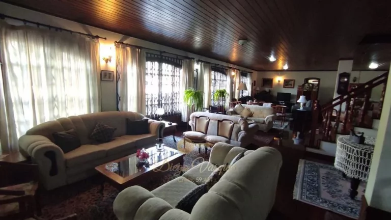 Imagem Casa para Venda em Teresópolis / RJ no bairro Tijuca