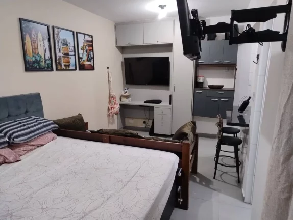 Imagem Kitnet com 1 Quarto e 1 banheiro à Venda, 34 m² -Ponta da Praia!