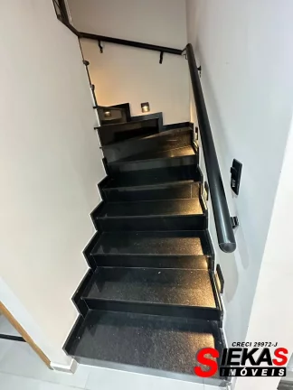 Imagem Casa à venda em São Paulo-SP, Artur Alvim: 3 quartos, 3 suítes, 1 sala, 4 banheiros, 5 vagas, 160m²!