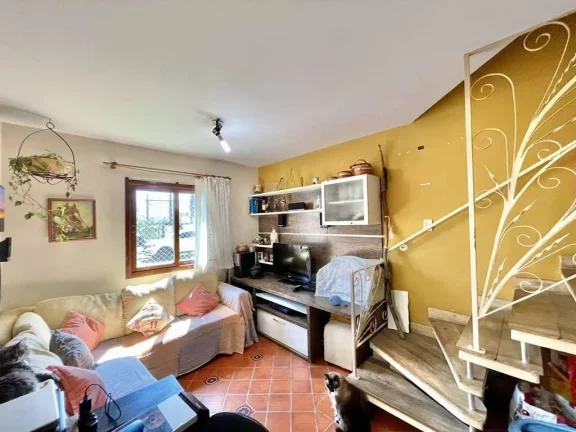 Imagem Cond. San Filipi - Casa 2d c/ terraço, armários e quintal com churrasqueira