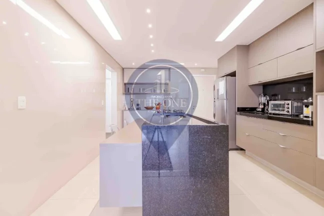 Imagem Apartamento à venda no Itaim Bibi, São Paulo-SP: 2 quartos, 2 suítes, 4 banheiros, 1 vaga, 150m² de área.
