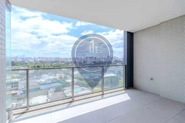 Imagem Cobertura de Luxo em Moema, São Paulo-SP: 3 Quartos, 3 Suítes, 2 Salas, 4 Banheiros, 6 Vagas de Garagem, 398m² de Área.