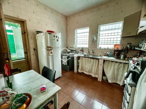 Imagem A poucos minutos das águas da Praia do Porto Novo, essa casa é o refúgio perfeito para quem busca...