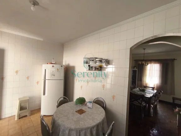 Imagem Casa à venda no Jardim Santa Mônica - 3 dormitórios - 1 suíte - 3 vagas - R$ 580.000,00 -Jardim Santa Mônica - Londrina/PR