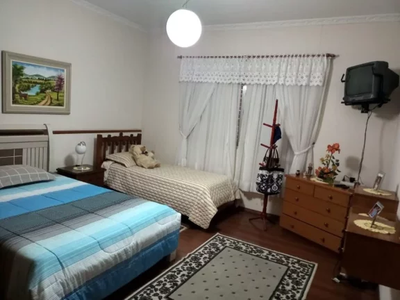 Imagem Casa com 3 dormitórios à venda, 532 m² por R$ 1.700.000,00 - Vila Romanópolis - Ferraz de Vasconcelos/SP
