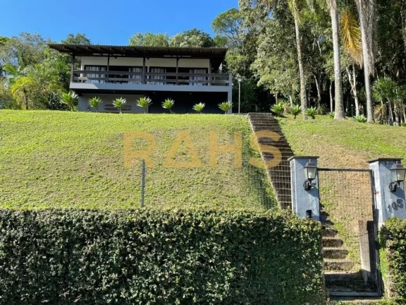 Essas características proporcionam um imóvel completo e com excelente infraestrutura, ideal para q...