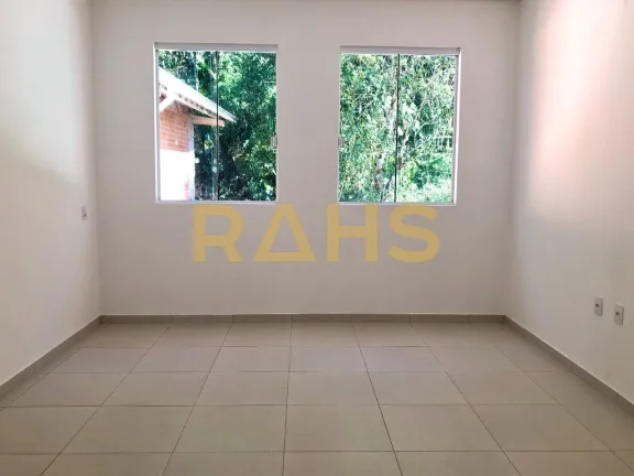 Imagem Ótimo sobrado geminado de canto localizado em Pirabeiraba, próximo ao Restaurante Gute Küche, em ...