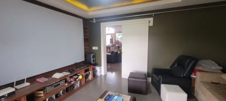 Imagem Casa com 3 dormitórios Condomínio Fechado no bairro Ratones