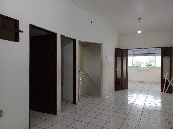 Imagem Casa à venda, no Prado, 7/4 sendo 4 suítes, 3 wc, 372 m2, 2 vagas de garagem