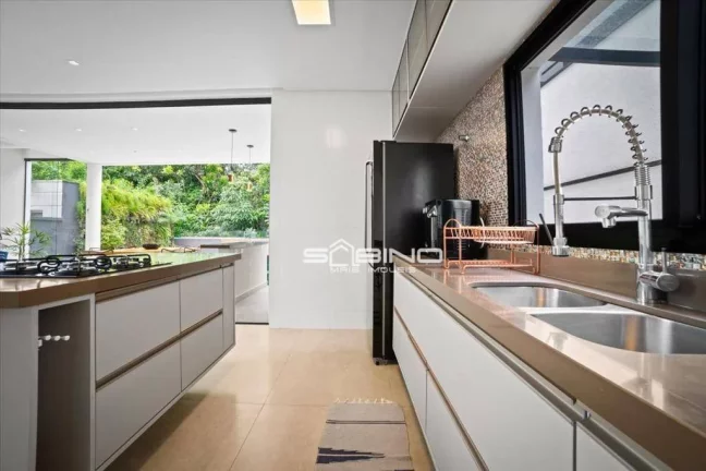 Imagem Oportunidade na Riviera, casa à venda e Locação anual, com 5 dormitórios 5 suítes 337m² de área útil