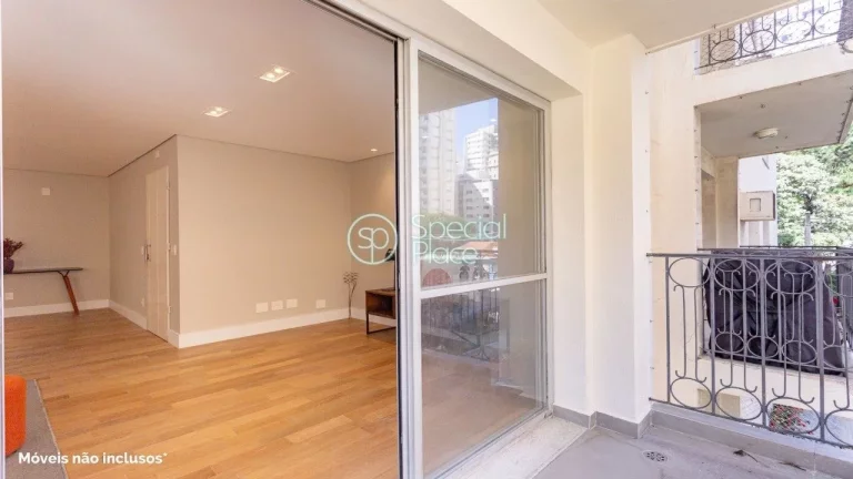 Imagem Em Moema, ao lado da estação de metrô de mesmo nome e a uma curta caminhada do Parque Ibirapuera,...