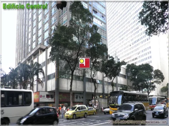 Imagem Vendo grupo salas Ed Avenida Central, Rio Branco 156, 130m² (63m² + 67m²), R$80.000,00 + R$85.000,00, prédio referência centro Rio, ar central