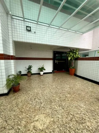 Imagem Apto todo reformado com poretira fechada
