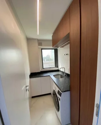 Imagem Apartamento semi mobiliado com 3 suítes e 2 vagas de garagem na Praia Brava em Itajaí