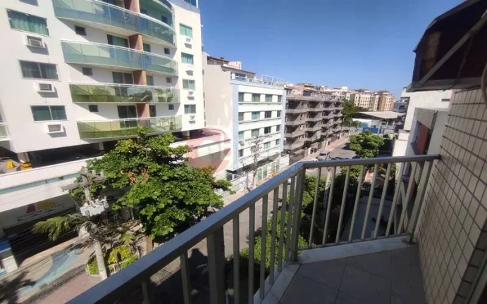 Imagem Cobertura com 3 dormitórios à venda - Centro - Cabo Frio/RJ