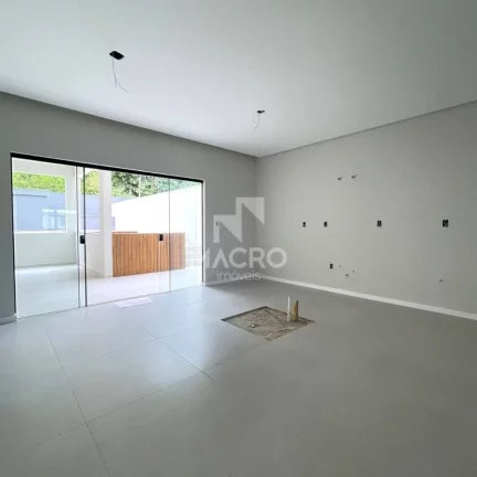 Imagem Sobrado alto padrão | Barra do Rio Cerro | 4 suítes | 225m²