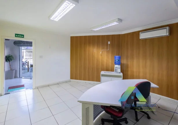 Imagem Ponto Comercial para locação ao lado do Metrô Praça da Árvore em Vila da Saúde, São Paulo/SP!