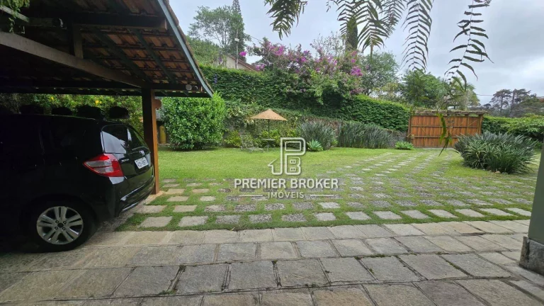 Imagem Casa à venda, 226 m² por R$ 1.250.000,00 - Bom Retiro - Teresópolis/RJ