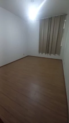 Imagem VENDO ESTE LINDO APTO DE 3 QUARTOS, GARAGEM. NOVA FRIBURGO.