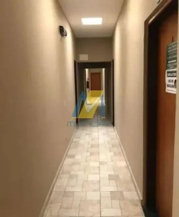 Imagem Galpão Comercial de 509 m² à Venda - Estrutura Completa e Funcional