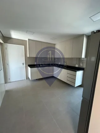 Imagem Excelente oportunidade: Apartamento de 3 quartos na Vila Olímpia, São Paulo-SP, com 3 suítes e 3 vagas!