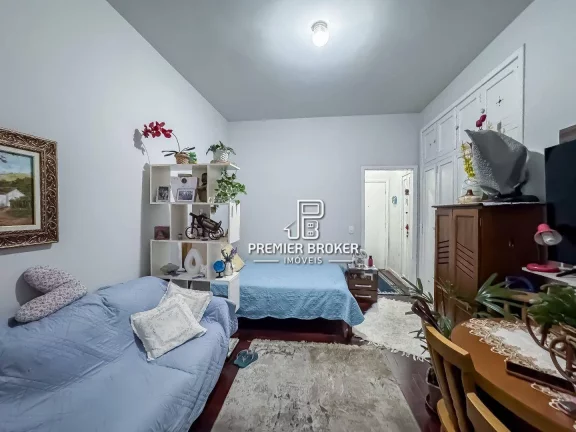 Imagem Kitnet à venda, 29 m² por R$ 185.000,00 - Várzea - Teresópolis/RJ