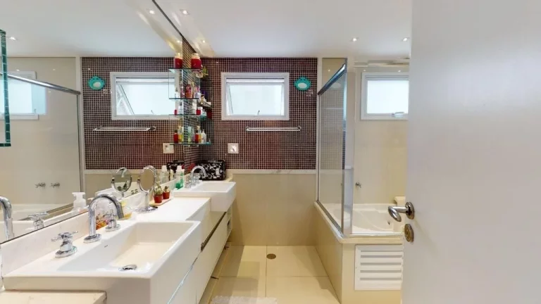 Imagem Apartamento diferenciado em Perdizes com 3 suites e 4 vagas, 190 m²