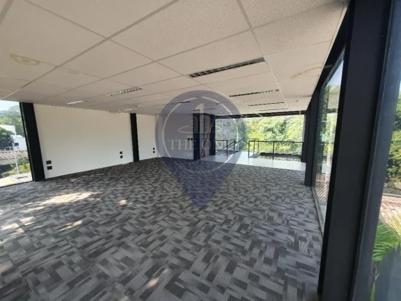 Imagem Excelente Ponto Comercial na Vila Ida: 5 andares, 4 Vagas, 725m² em São Paulo-SP