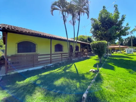Imagem Chácara, 15.000 mts2, 03 Quartos, Sala Ampla, Piscina, Sauna, Lagoa Dourada, Guarapari - ES