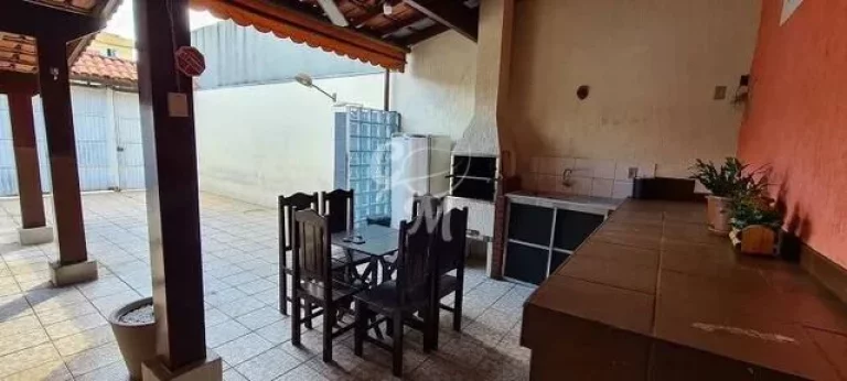Imagem Casa com Quintal no Tulipas