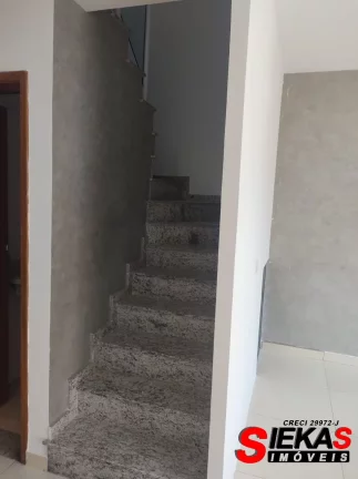 Imagem Imperdível oportunidade: Casa à venda em São Paulo-SP, Jardim Maringá! 2 quartos, 2 suítes, 1 sala, 3 banheiros, 2 vagas, 70m².