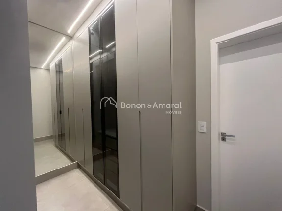 Imagem Maravilhosa casa térrea, acabamento de primeira, com 4 suítes todas com armários e ar condicionad...