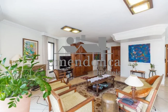 Imagem Excelente apartamento em Perdizes com elevador privativo, um por andar, 162m²