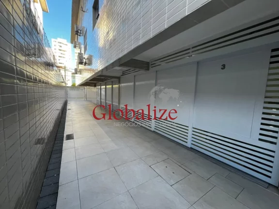 Imagem Casa em Villagio de 2 dormitórios com 2 vagas por R$640.000,00 em Santos