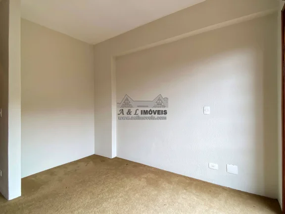 Imagem Apartamento à venda em Campos do Jordão - Ampla Cobertura c/ Charme Alpino