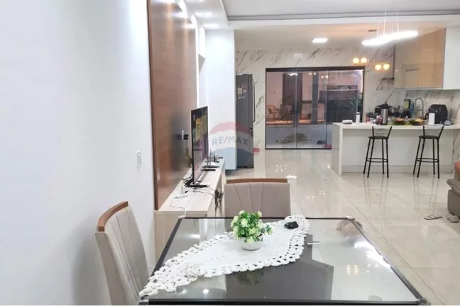 Imagem "Casa Moderna com Suítes em Alphaville, Inoã"