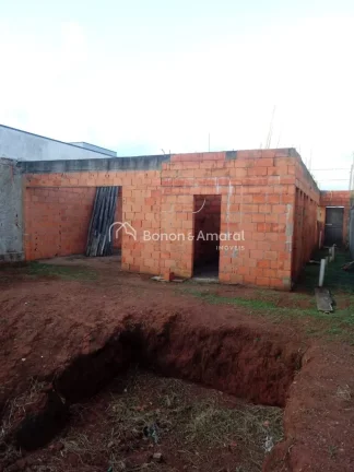 Imagem Descubra o conforto e a elegância de uma casa térrea de alto padrão, projetada para oferecer uma ...