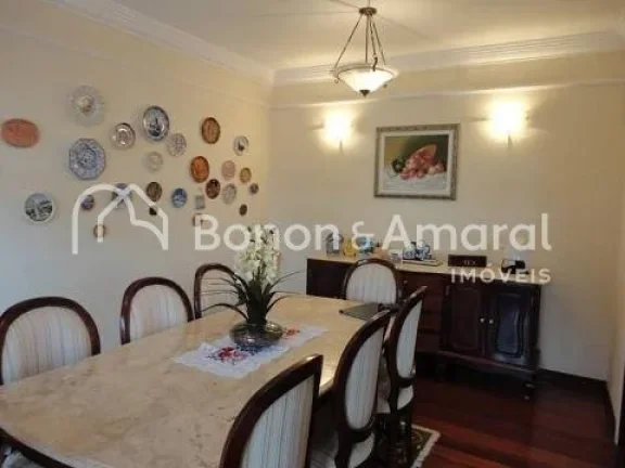 Imagem Lindo sobrado com fino acabamento. Piso superior: 3 suítes, (1 com closet e hidro), piso assoalho d...