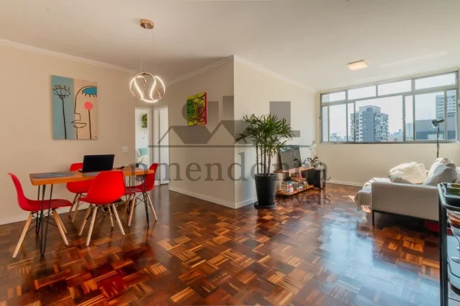 Imagem Apartamento reformado na Rebouças, excelente para morar ou investir!