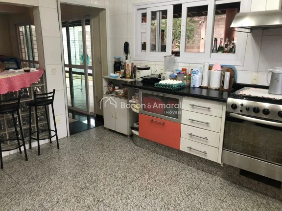 Imagem **Linda Casa à Venda em Condomínio em Valinhos - SP**

Essa maravilhosa casa em condomínio oferec...