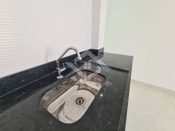 Imagem Conjugado Amplo e Claro na Avenida Nossa Senhora de Copacabana – 35m²