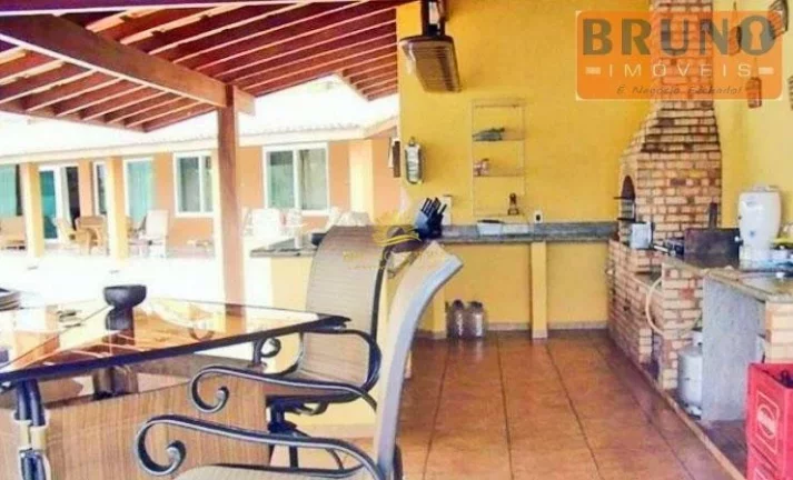 Imagem Maravilhosa Casa com 6 Suites de Casal mais 1 Suite de solteiro sendo 9 banheiros, Ar Condicionado, ...