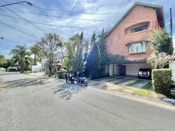 Imagem Cond São Paulo II - Linda c/ 4 suítes, lareira, gourmet e piscina!