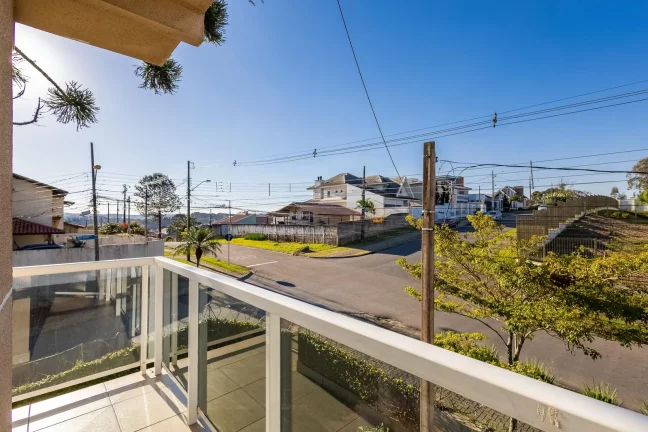 Imagem SOBRADO COM QUINTAL 3 QUARTOS E 3 VAGAS