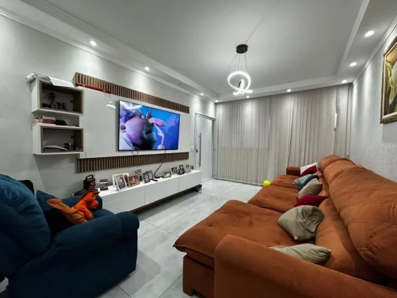 Imagem Sobrado com 4 dormitórios à venda, 276 m² por R$ 895.000,00 - Vila Lúcia - Poá/SP