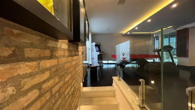 Imagem APARTAMENTO COM 257 m² - FORTE - PRAIA GRANDE SP
