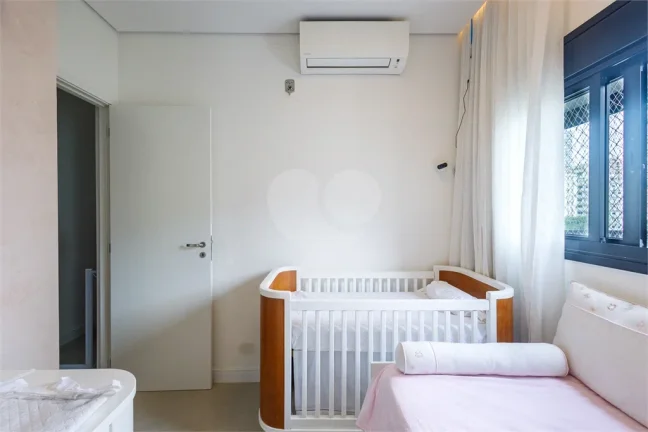 Imagem Apartamento à venda com 3 quartos, sendo 1 suíte, no condomínio Vn Capote Valente, São Paulo - SP